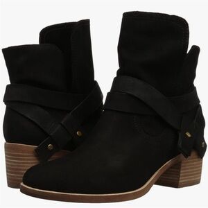 Ugg Elora Ankle Boots